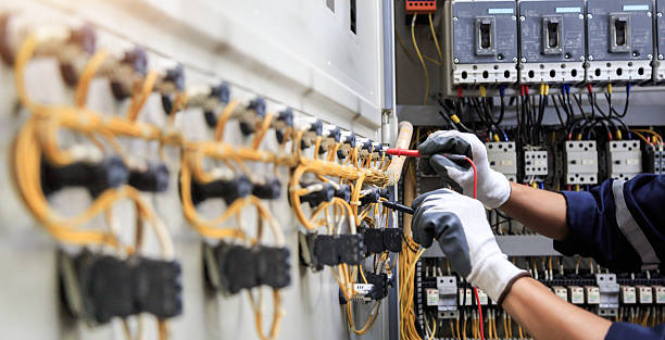 Professional Electrician technician working in Pasadena, MD